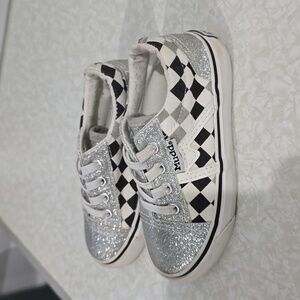 Mudd tennis shoes‎ size 6